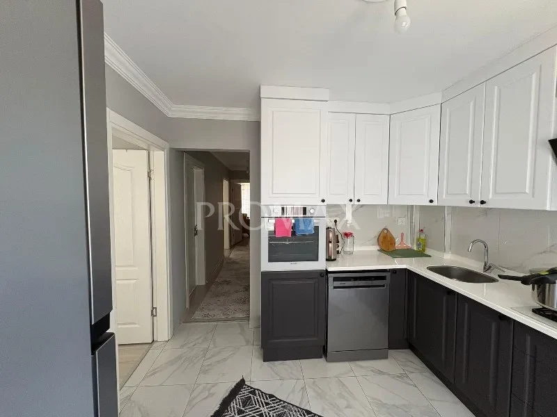 Marmaris Kemeraltı Mah. 3+1 Kapalı Mutfak Denize 50 mt Daire