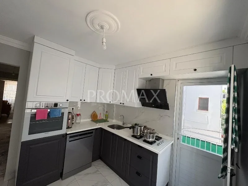 Marmaris Kemeraltı Mah. 3+1 Kapalı Mutfak Denize 50 mt Daire