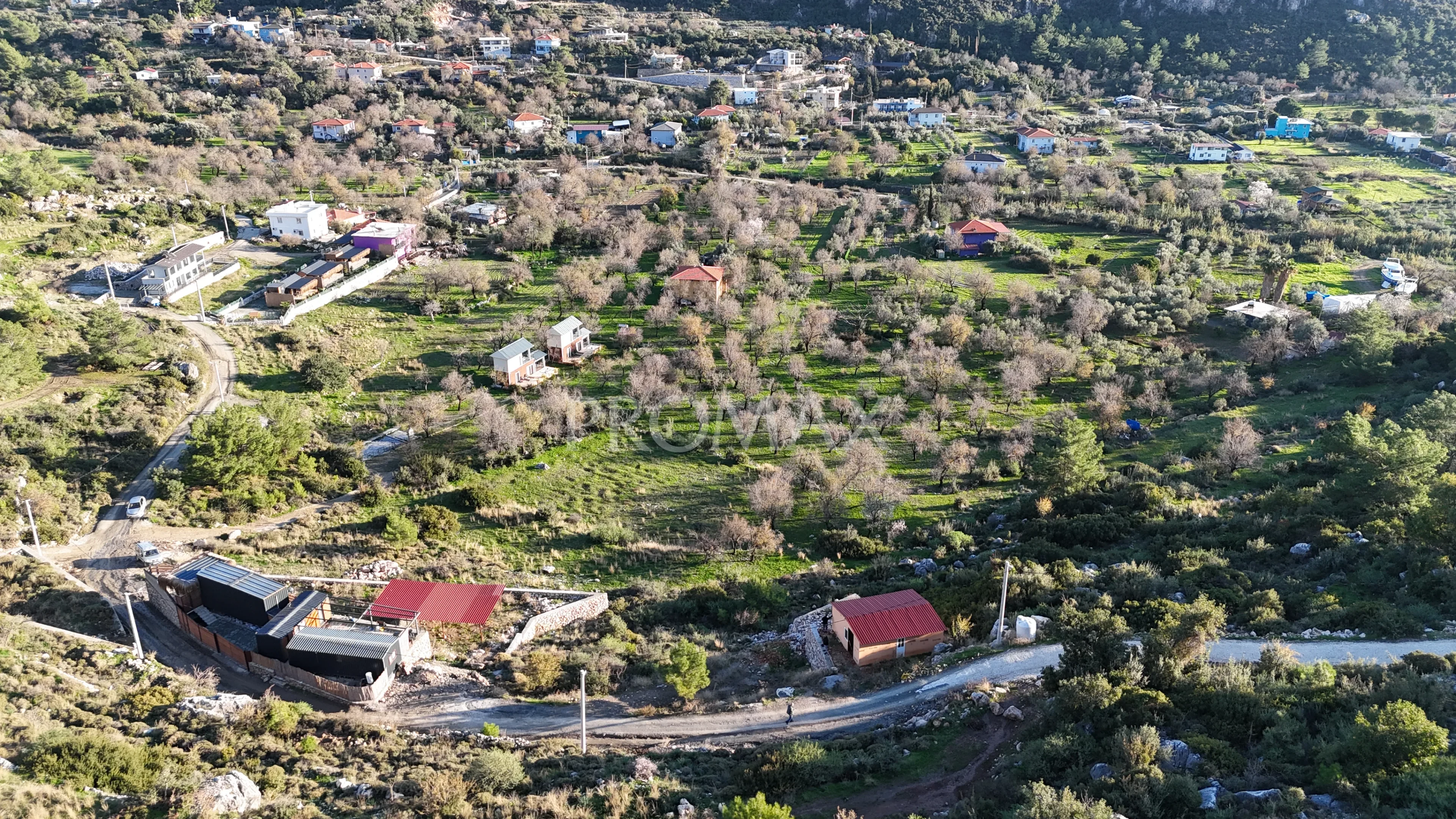 YOLA CEPHELİ, HAYALİNİZDEKİ EV İÇİN HAZIR!