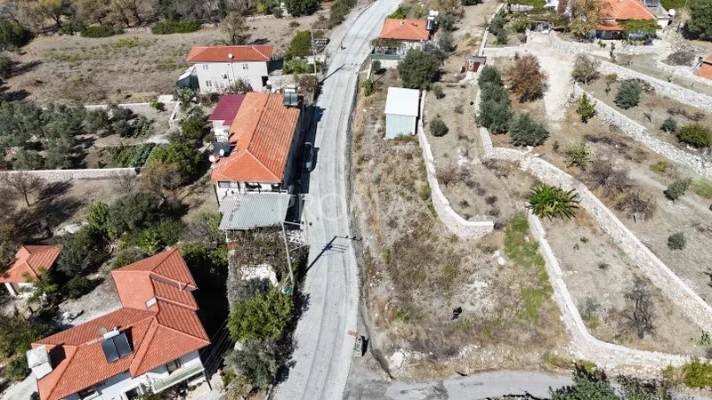 MARMARİS SÖĞÜT KÖYÜ'NDE 150 m2 DENİZ MANZARALI ARAZİ
