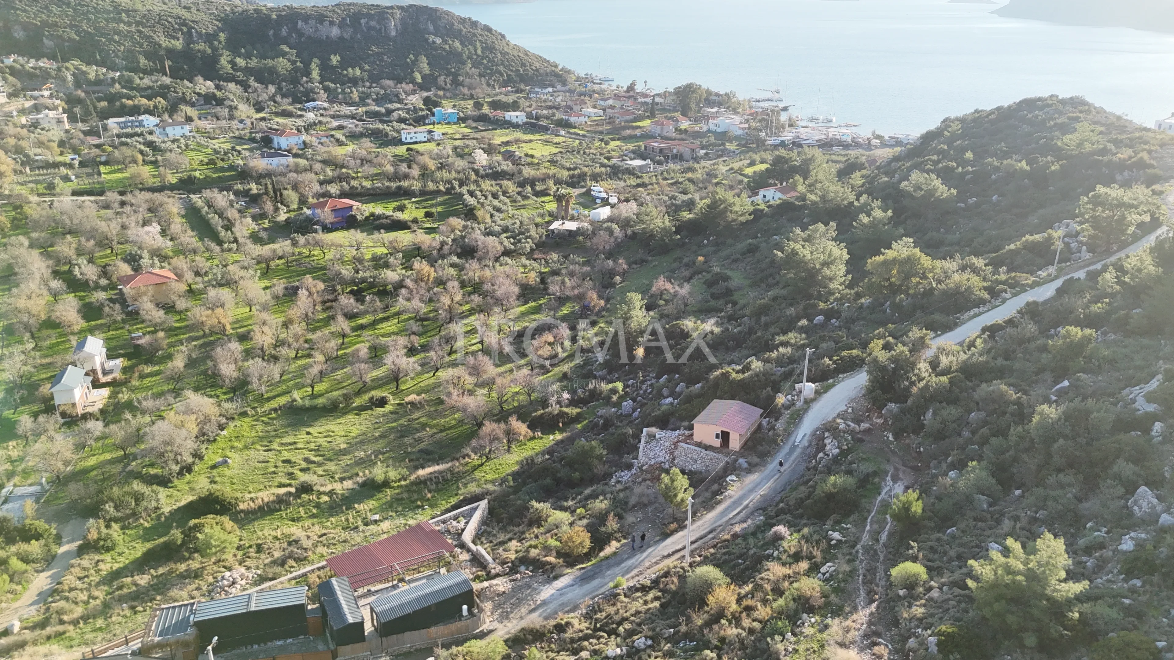 YOLA CEPHELİ, HAYALİNİZDEKİ EV İÇİN HAZIR!