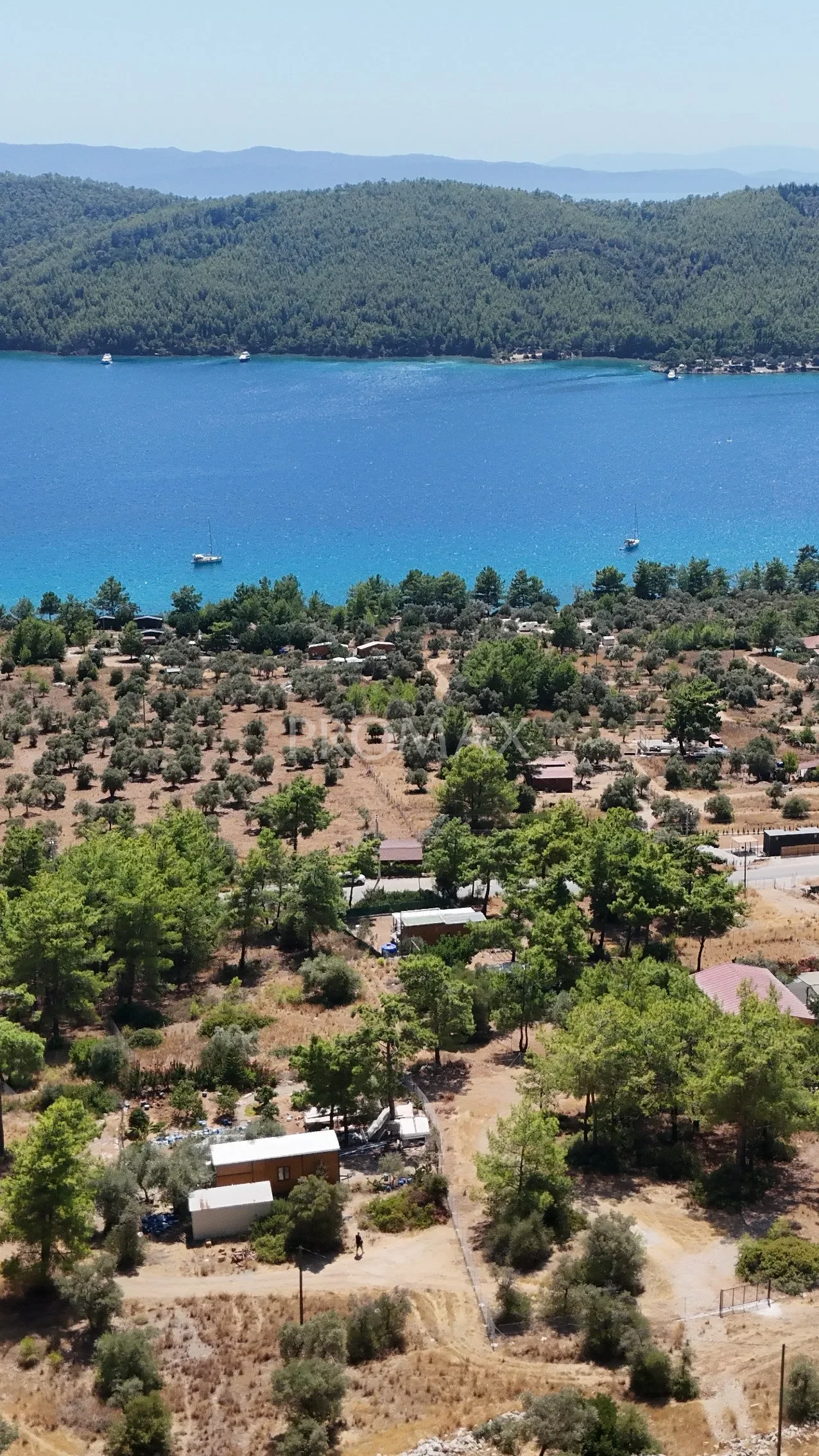 AKBÜK'DE DENİZ MANZARALI İMARLI ARSA