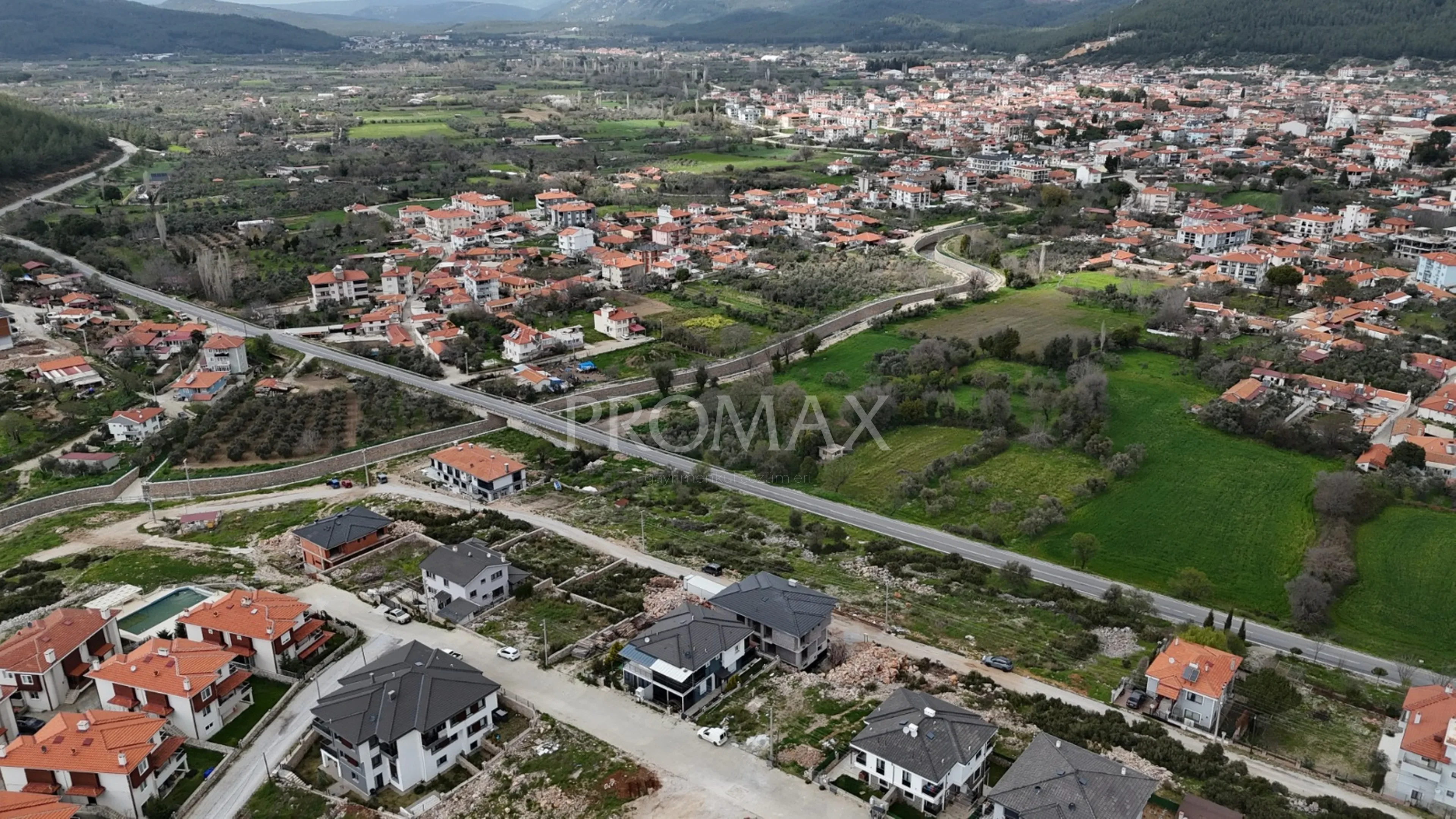 MERKEZE YAKIN, HİSSİ BAMBAŞKA!