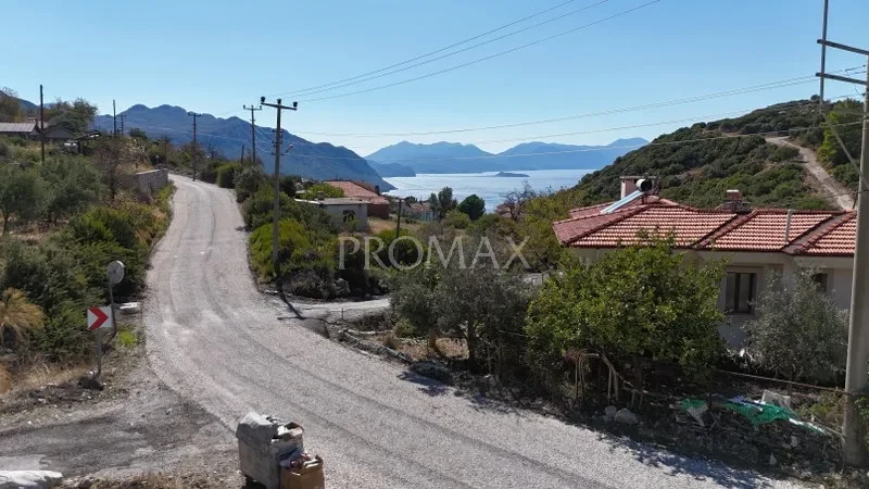 MARMARİS SÖĞÜT KÖYÜ'NDE 150 m2 DENİZ MANZARALI ARAZİ