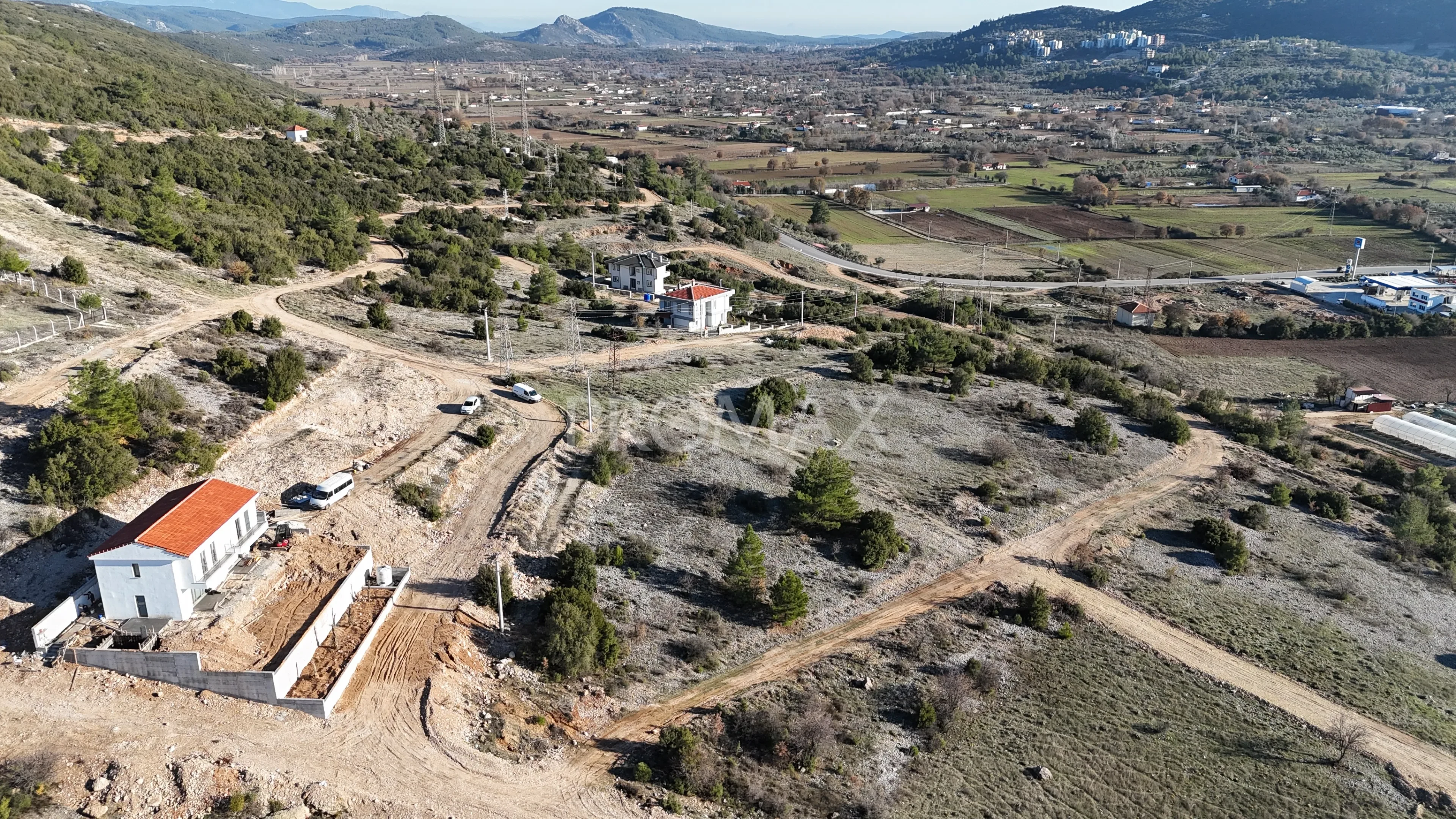 EŞSİZ DOĞA MANZARALI  630 m2 İMARLI ARSA YERKESİK'DE SİZİ BEKLİYOR
