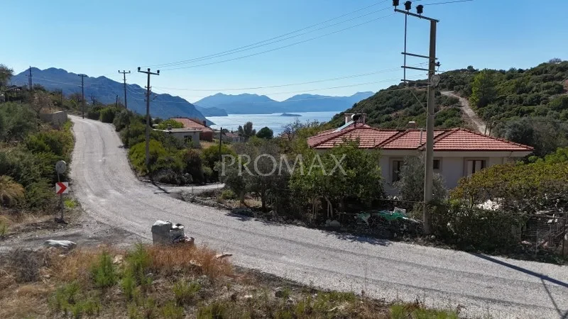 MARMARİS SÖĞÜT KÖYÜ'NDE 150 m2 DENİZ MANZARALI ARAZİ